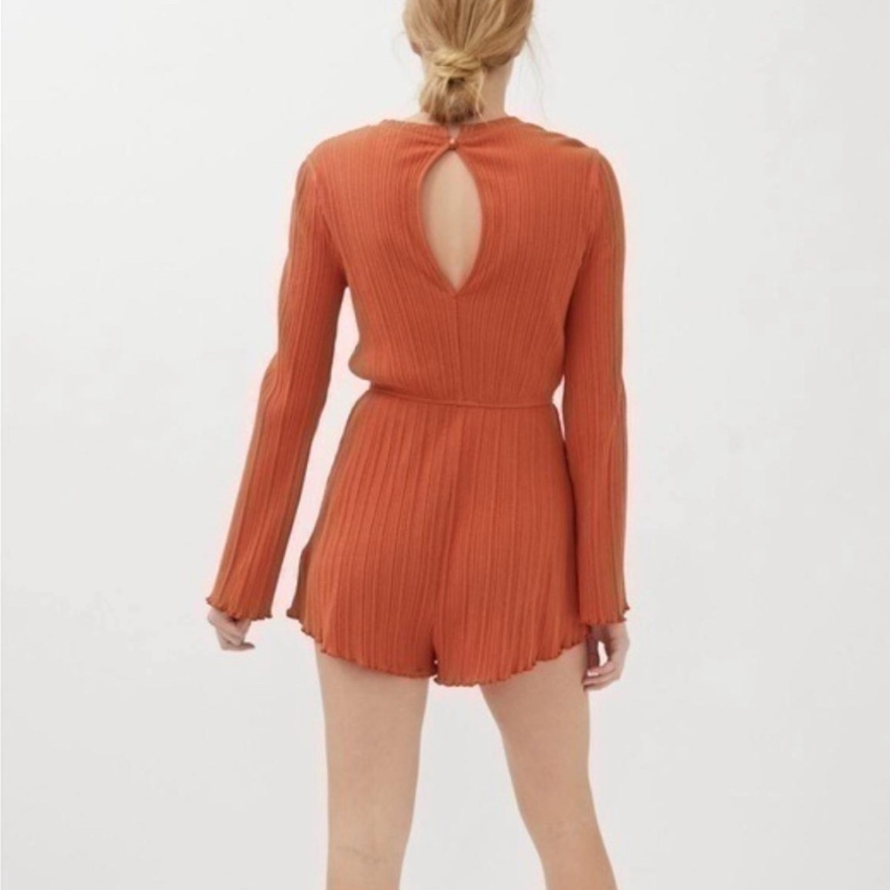 Urban Outfitters Women Orange Knit Long Sleeve Romper NWT - Picture 12 of 12